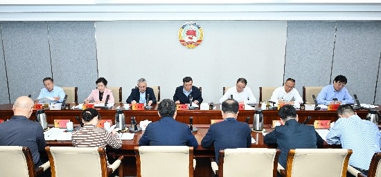 盟政协召开深入贯彻中央八项规定精神学习教育专题研讨会暨党组理论学习中心组2025年第6次集体学习会